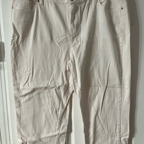 Platinum Chico’s Size 3 XL Women’s White Denim Jeans Capri. Made in Vietnam, col - Picture 12 of 13